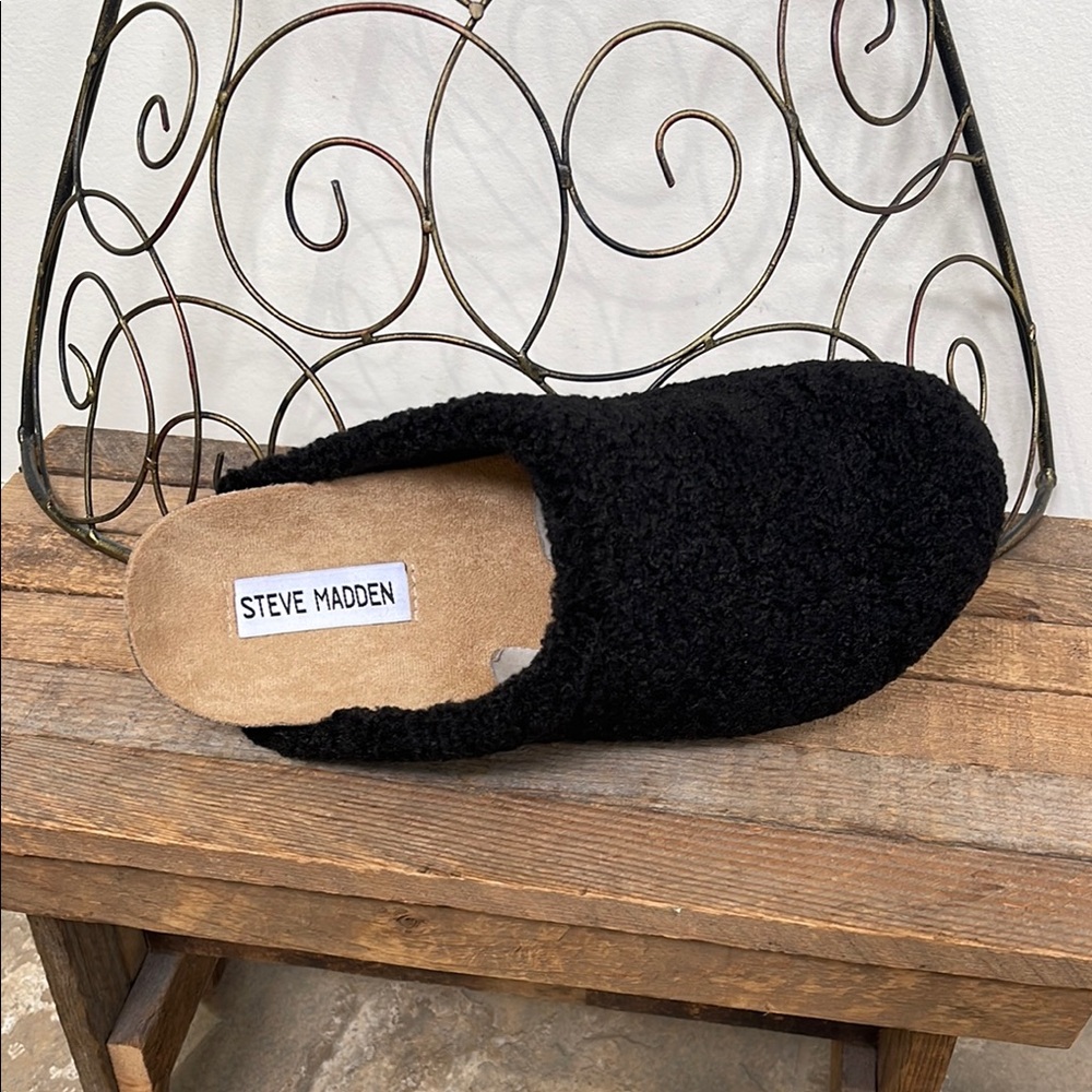 🆕 Steve Madden Women's Vesa Black Slip-On Clogs